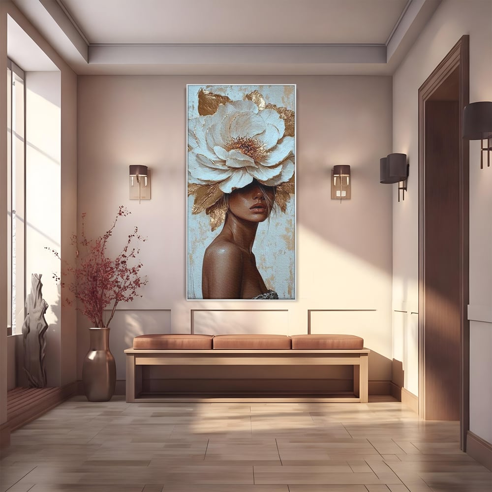 Tablou canvas cu tablou canvas cu portret si floare aurie, in rama de aluminiu argintiu